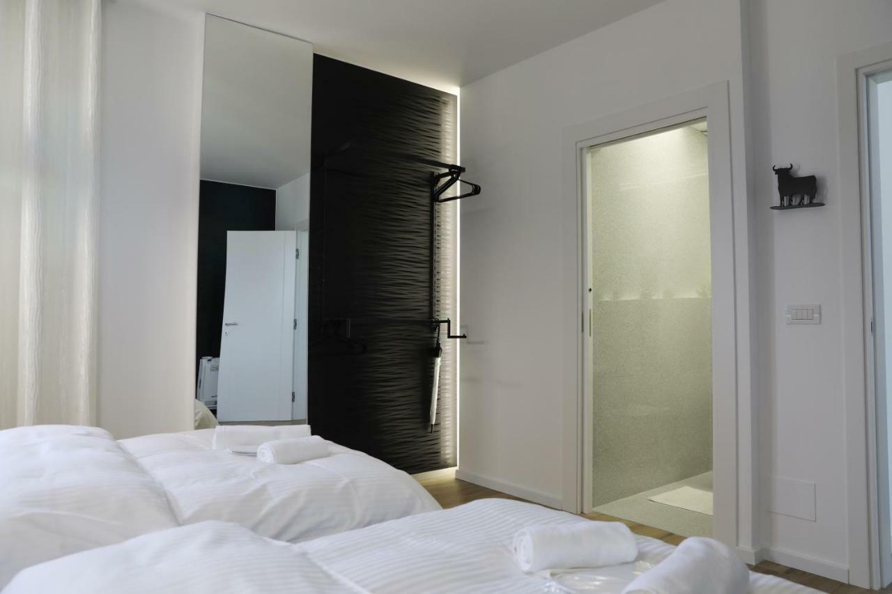 TiranaTOP Suites 3 1000 ft2  Exterior foto